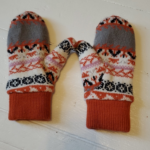 Nathaniel Cole Crowncap Hat + Mittens, Soft & Warm! - Picture 6 of 6